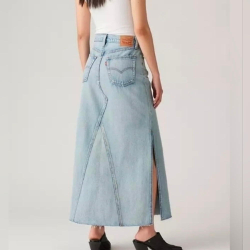 Levi's Icon Long Skirt Denim Light Wash A-Line Fit With Side Slit Size 29